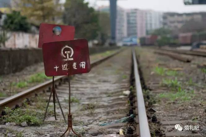 婚纱好看外景照拍得好看吗_婚纱照外景拍什么风格好看_婚纱照外景哪里拍得好看